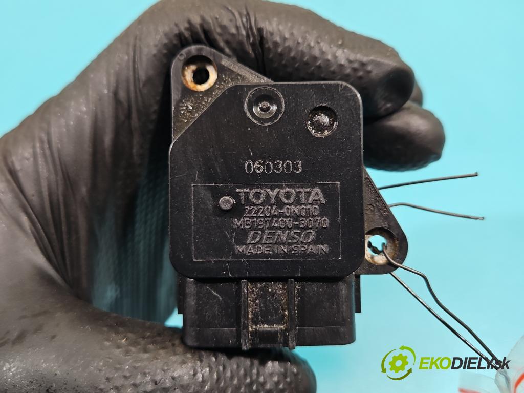 Toyota Corolla Verso II 2004-2009 2.2 D4D 177 HP manual 130 kW 2231 cm3 5- průtokoměr: 22204-0N010 (Váha vzduchu)
