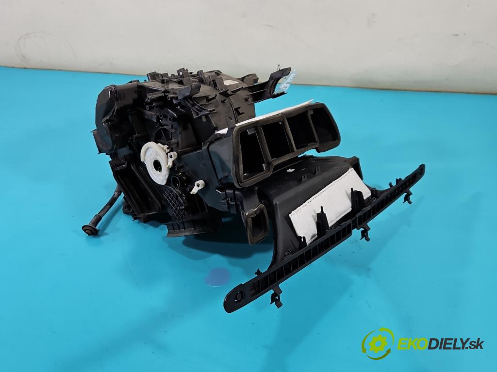 Toyota Yaris III 2011-2020 1.3 vvt-i 99 hp manual 73 kW 1329 cm3 5- radiátor CZ443260-4490 (Radiátor topení)
