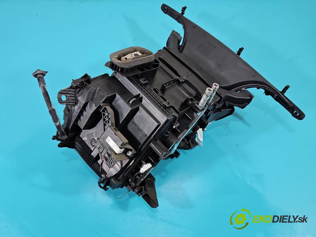 Toyota Yaris III 2011-2020 1.3 vvt-i 99 hp manual 73 kW 1329 cm3 5- radiátor CZ443260-4490 (Radiátor topení)