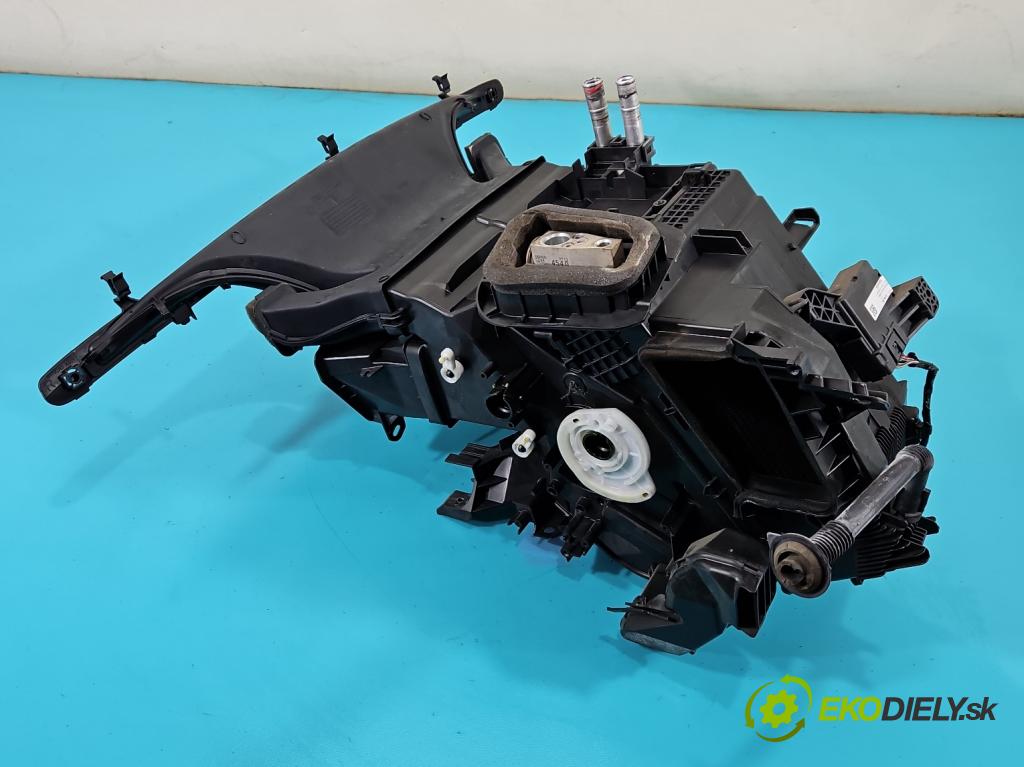 Toyota Yaris III 2011-2020 1.3 vvt-i 99 hp manual 73 kW 1329 cm3 5- radiátor CZ443260-4490 (Radiátor topení)