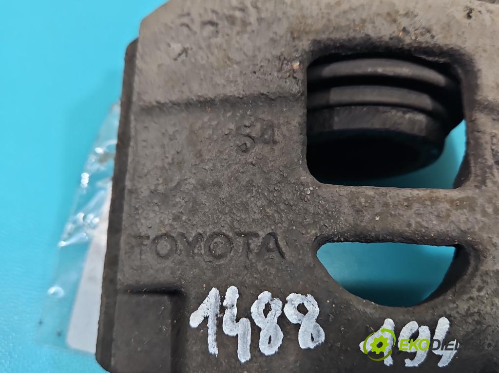 Toyota Yaris III 2011-2020 1.3 vvt-i 99 HP manual 73 kW 1329 cm3 5- brzdič predné ľavý (Kľučka dverí ostatné)