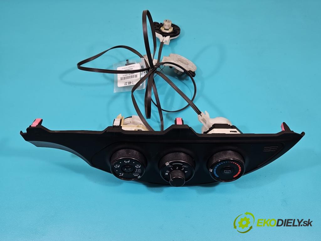 Toyota Yaris III 2011-2020 1.3 vvt-i 99 HP manual 73 kW 1329 cm3 5- panel kúrenia 55406-0D390