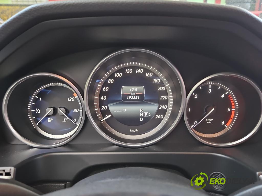 Mercedes E W212 2009-2016 2,2.0 cdi 136 HP automatic 100 kW 2143 cm3 5- prístrojovka/ budíky A2C53435305 (Prístrojová doska)