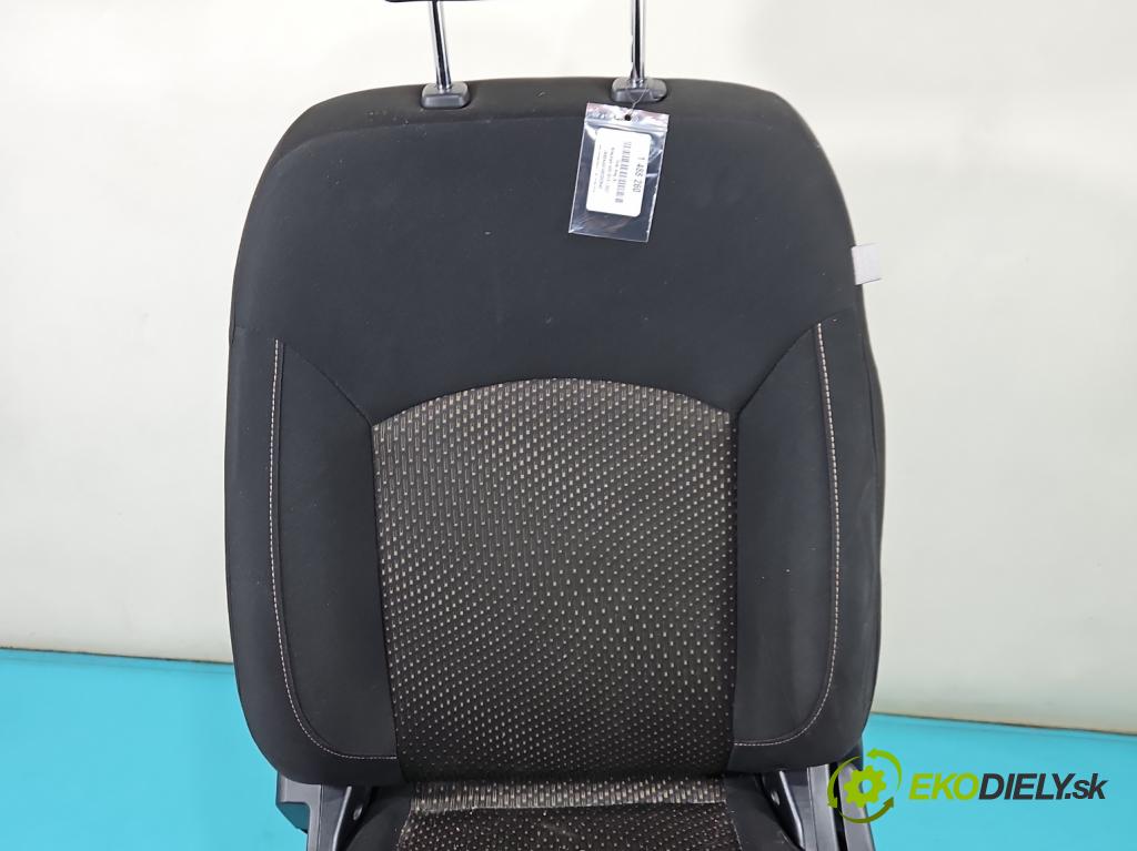 Mitsubishi ASX 2010-2021 1.6 16v 117 HP manual 86 kW 1590 cm3 5- Sedačka ľavý (Sedadlo)