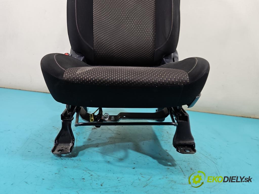 Mitsubishi ASX 2010-2021 1.6 16v 117 HP manual 86 kW 1590 cm3 5- Sedačka ľavý (Sedadlo)