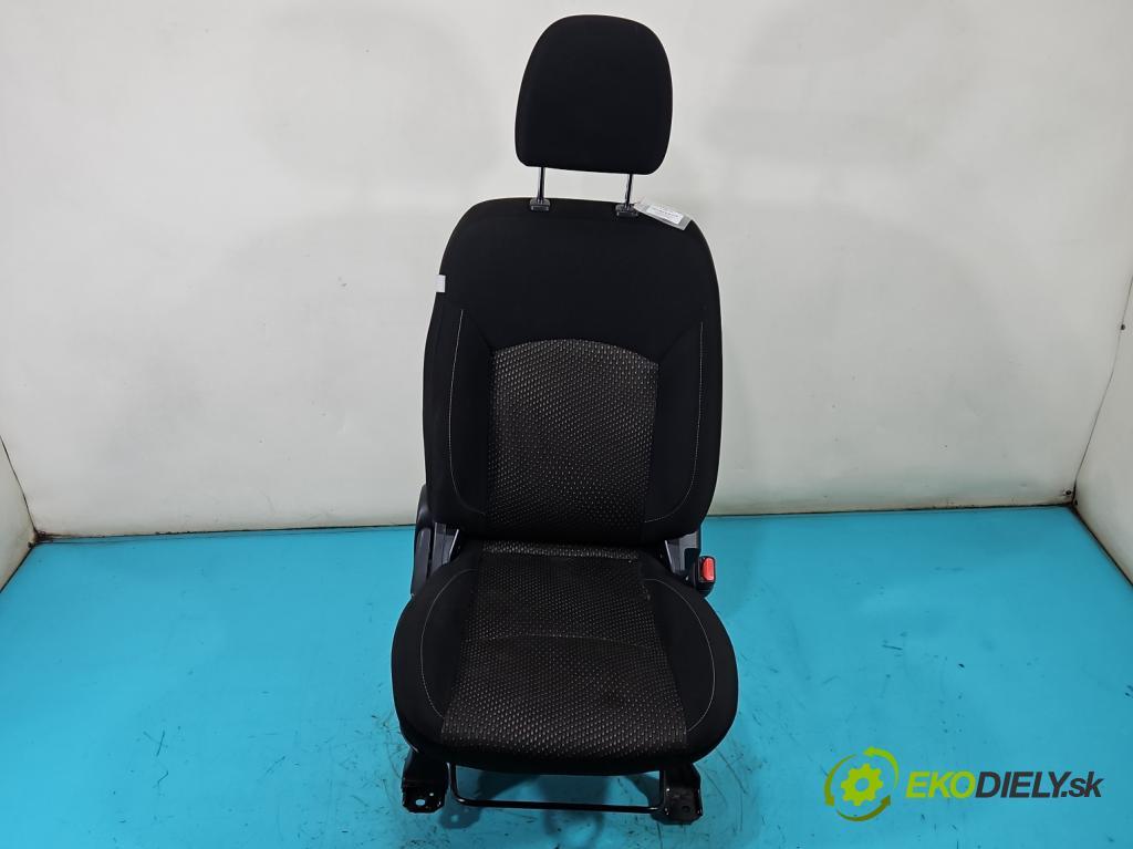 Mitsubishi ASX 2010-2021 1.6 16v 117 HP manual 86 kW 1590 cm3 5- Sedačka pravý  (Sedadlo)