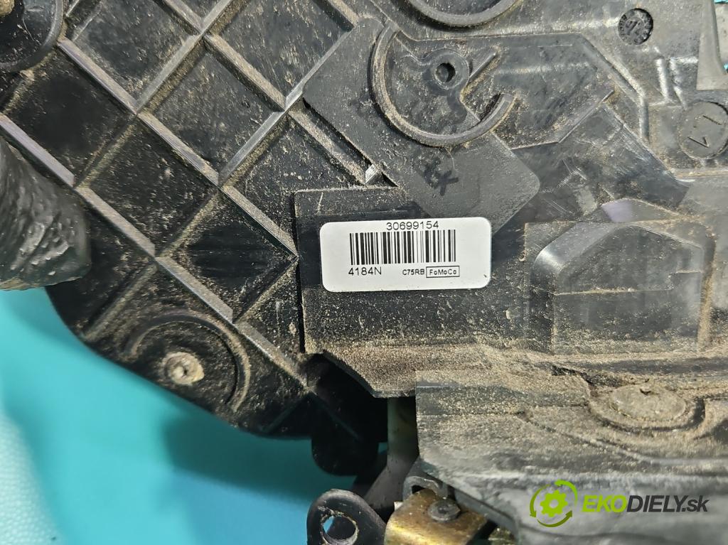 Volvo V50 2.0d 136hp manual 100 kW 1997 cm3 5- zámek přední levý 30699154
