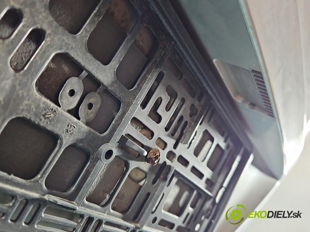 Ford Focus Mk2 2004-2011 1.6 16v 101 hp manual 74 kW 1596 cm3 3- zadní kufrové dveře  (Zadní kapota (kufr))