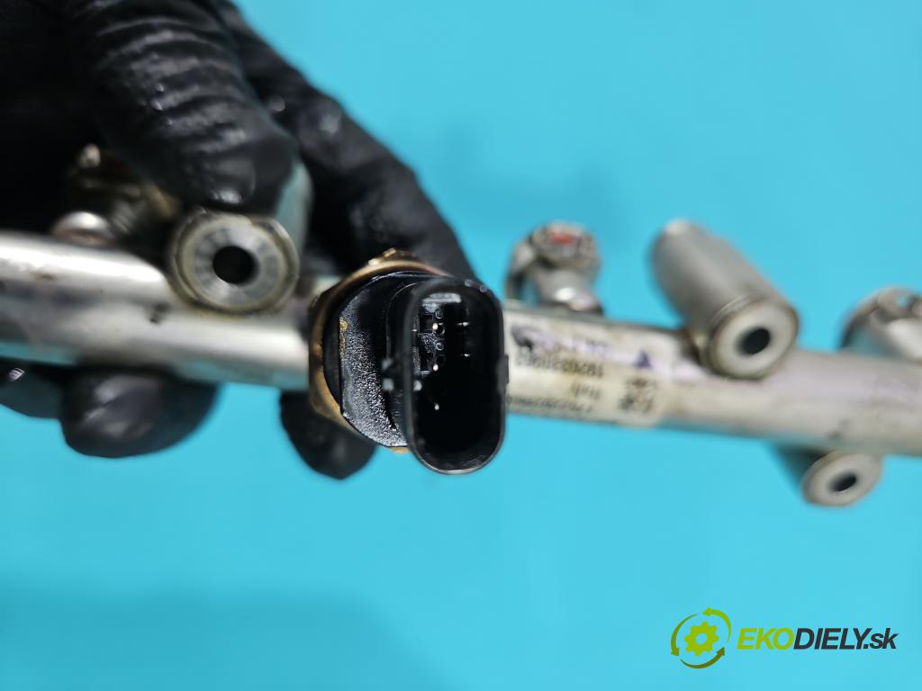 Dacia Dokker 2012- 1.3 TCE: 102 HP manual 75 kW 1332 cm3 5- lišta vstrekovacia A2820704000 (Vstrekovacia lišta)