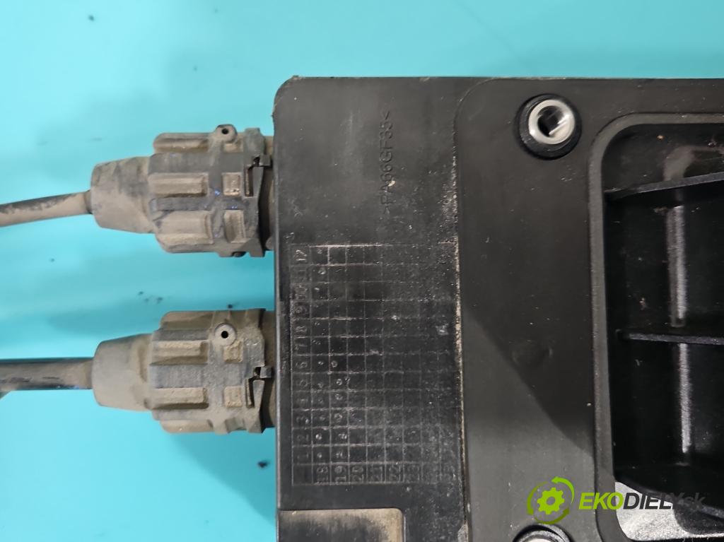 Dacia Dokker 2012- 1.3 TCE: 102 HP manual 75 kW 1332 cm3 5- Páka: Změny: stupeň,rýchlosť  (Rýchlostná páka (kulisa))