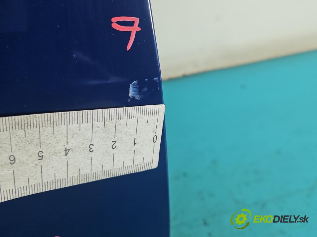 Vw Fox 1.4 tdi 69KM manual 51 kW 1422 cm3 3- dvere predné pravé  (Kľučka dverí ostatné)