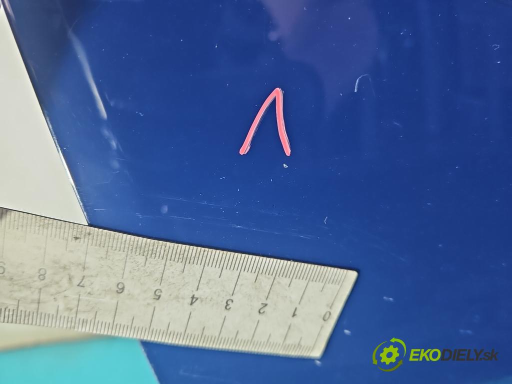 Vw Fox 1.4 tdi 69KM manual 51 kW 1422 cm3 3- dvere predné pravé  (Kľučka dverí ostatné)