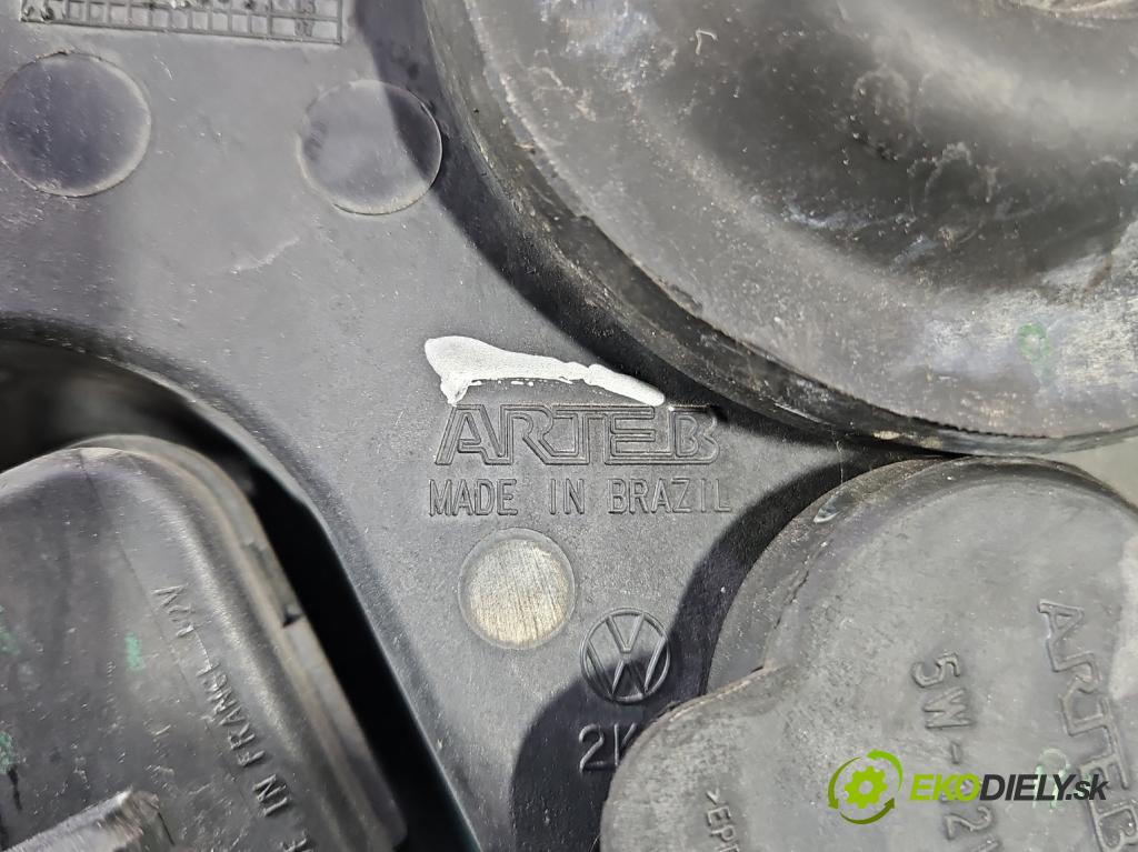 Vw Fox 1.4 tdi 69KM manual 51 kW 1422 cm3 3- Reflektor: pravý  (Svetlo predné pravé)