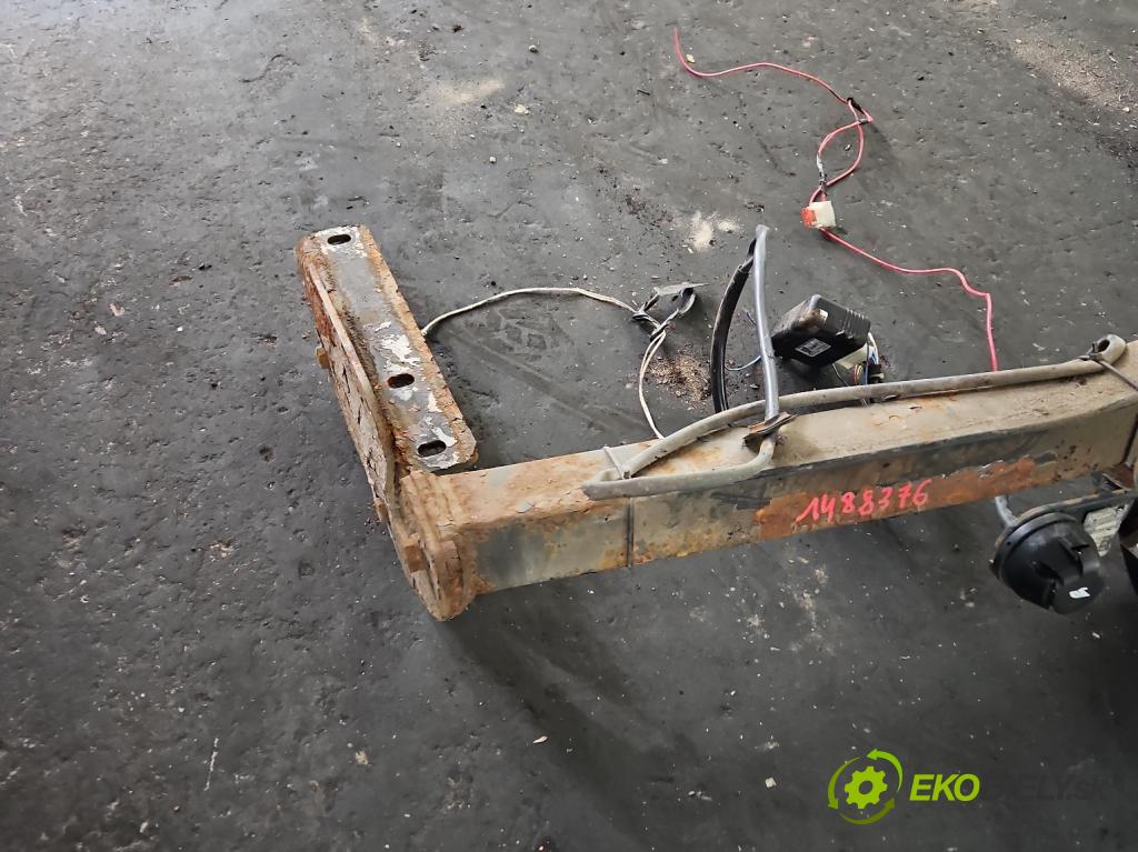 Lexus RX II 2003-2008 3.3 v6 211KM automatic 155 kW 3331 cm3 5- oko tažné  (Tažné zařízení)