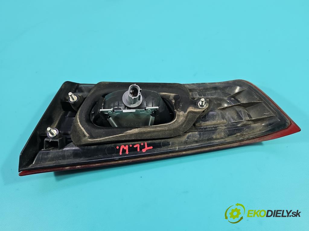 Mitsubishi ASX 2010-2021 1.6 16v 117 HP manual 86 kW 1590 cm3 5- svetlo / reflektor zadné ľavé  (Kľučka dverí ostatné)