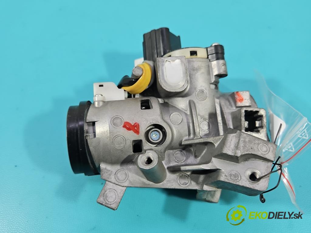 Mitsubishi ASX 2010-2021 1.6 16v 117 HP manual 86 kW 1590 cm3 5- Spínačka  (Spínacia skrinka)