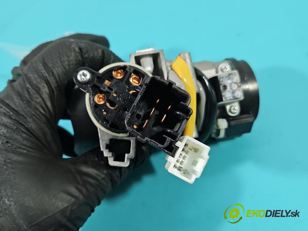 Mitsubishi ASX 2010-2021 1.6 16v 117 HP manual 86 kW 1590 cm3 5- Spínačka  (Spínacia skrinka)