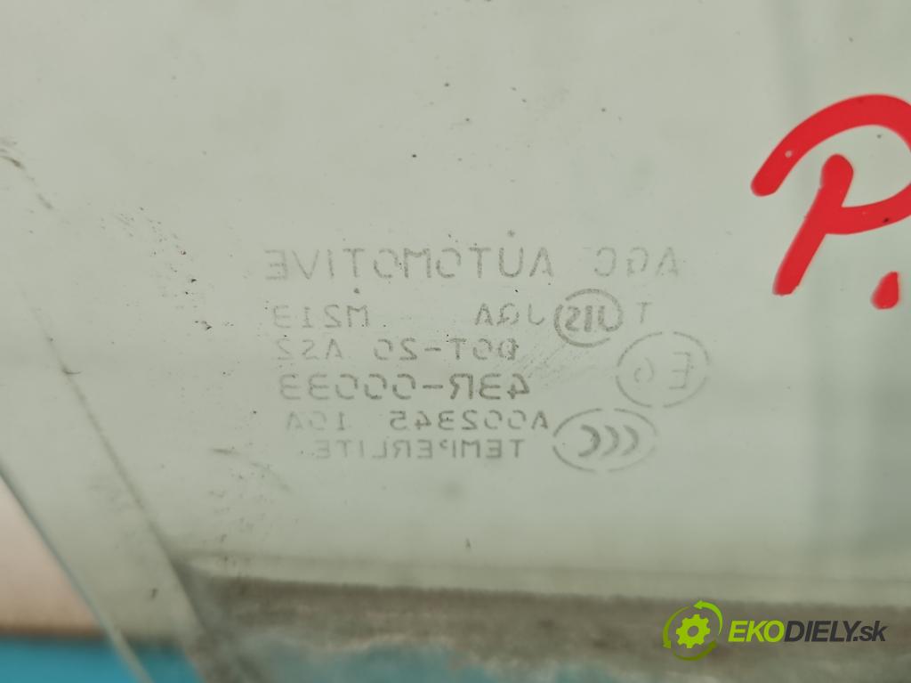 Mitsubishi ASX 2010-2021 1.6 16v 117 hp manual 86 kW 1590 cm3 5- sklo dveře přední pravé