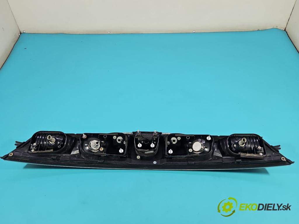 Honda Civic VIII 2006-2011 1.8 16V 140 hp manual 103 kW 1799 cm3 5- zaslepka: zadní 132-16721