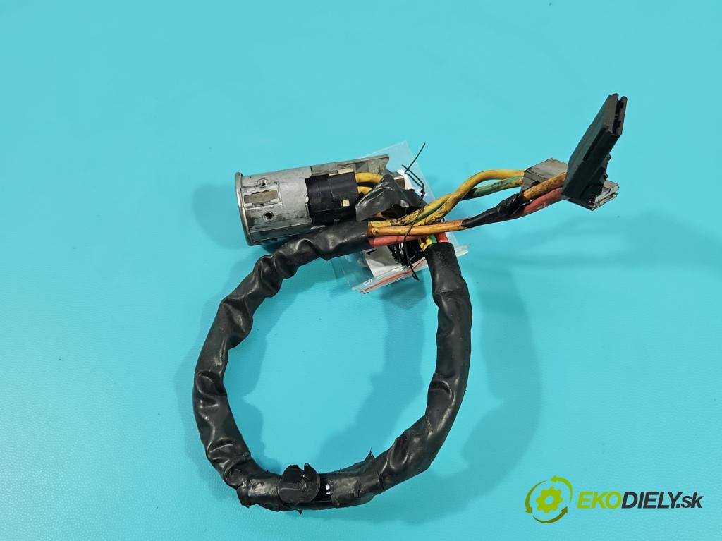 Renault Safrane II 2.0 136 HP manual 100 kW 1948 cm3 5- Spínačka (Spínacia skrinka)