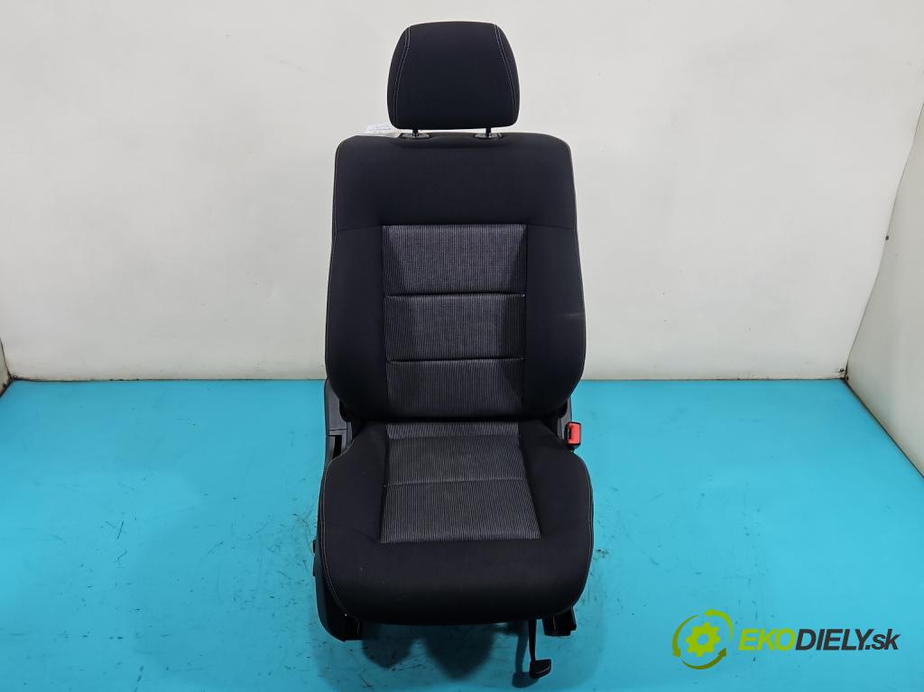 Mercedes E W212 2009-2016 2,2.0 cdi 136 HP automatic 100 kW 2143 cm3 5- Sedačka pravý  (Sedadlo)