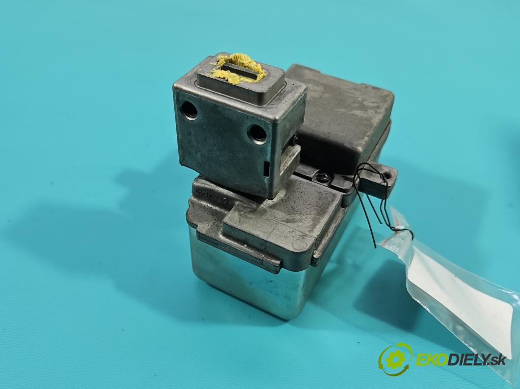 Renault Koleos I 2008-2016 2.5 16V 167 HP manual 123 kW 2488 cm3 5- Blokáda: řízení: 48700-JY01A (Riadenie ostatné)