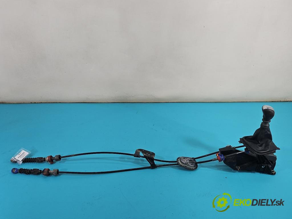 Renault Koleos I 2008-2016 2.5 16V 167 HP manual 123 kW 2488 cm3 5- Páka: Změny: stupeň,rýchlosť JY00A (Rýchlostná páka (kulisa))