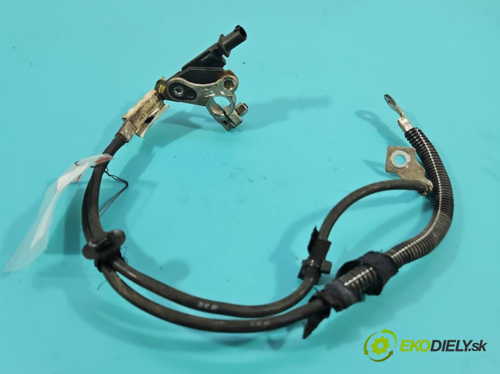 Citroen C4 II 2010-2017 2.0 hdi 150 hp manual 110 kW 1997 cm3 5- kontakt mínus: 9667109480