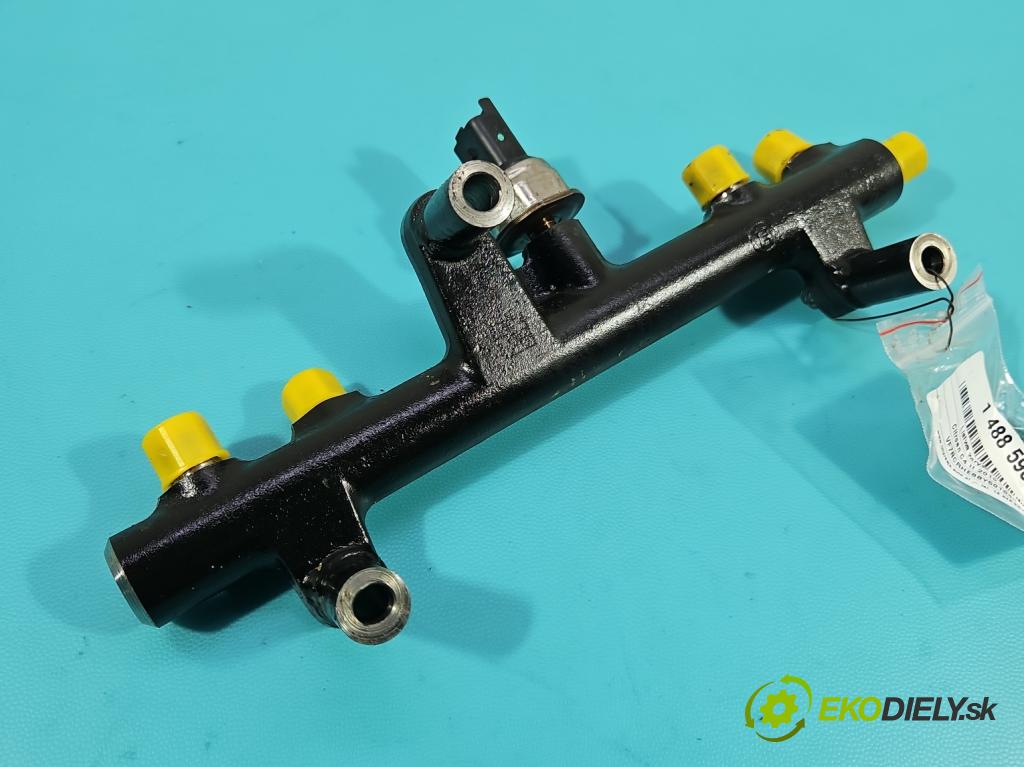 Citroen C4 II 2010-2017 2.0 hdi 150 HP manual 110 kW 1997 cm3 5- lišta vstrekovacia 9681909680 (Vstrekovacia lišta)