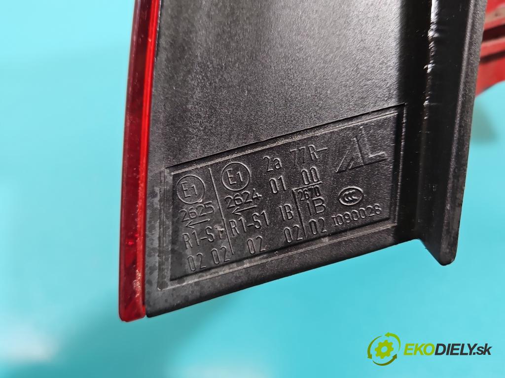 Audi A5 8T 2007-2016 3.0 tdi V6 239KM manual 176 kW 2967 cm3 2- světlo zadní levé 8T0945095D (Klika dveří ostatní)