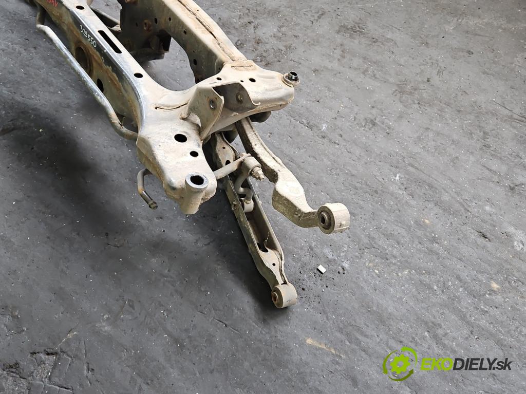 Renault Koleos I 2008-2016 2.5 16V 167 hp manual 123 kW 2488 cm3 5- zadní výztuha  (Zadní výztuha)