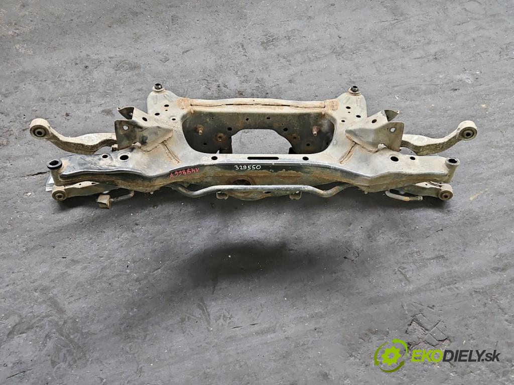 Renault Koleos I 2008-2016 2.5 16V 167 hp manual 123 kW 2488 cm3 5- zadní výztuha  (Zadní výztuha)