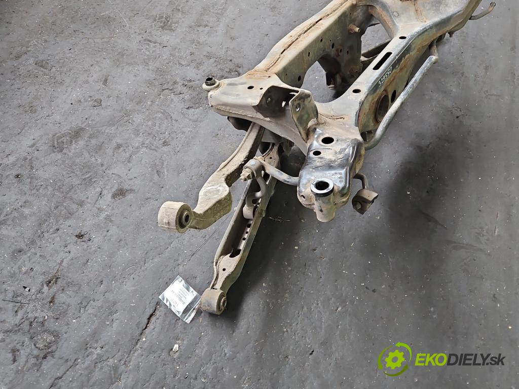 Renault Koleos I 2008-2016 2.5 16V 167 hp manual 123 kW 2488 cm3 5- zadní výztuha  (Zadní výztuha)