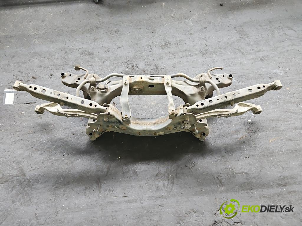 Renault Koleos I 2008-2016 2.5 16V 167 hp manual 123 kW 2488 cm3 5- zadní výztuha  (Zadní výztuha)