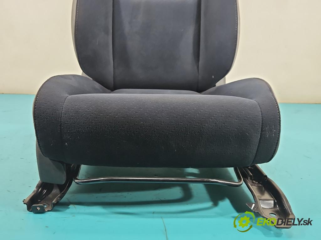 Honda Civic VIII 2006-2011 1.8 16V 140 HP manual 103 kW 1799 cm3 5- Sedačka pravý  (Sedadlo)