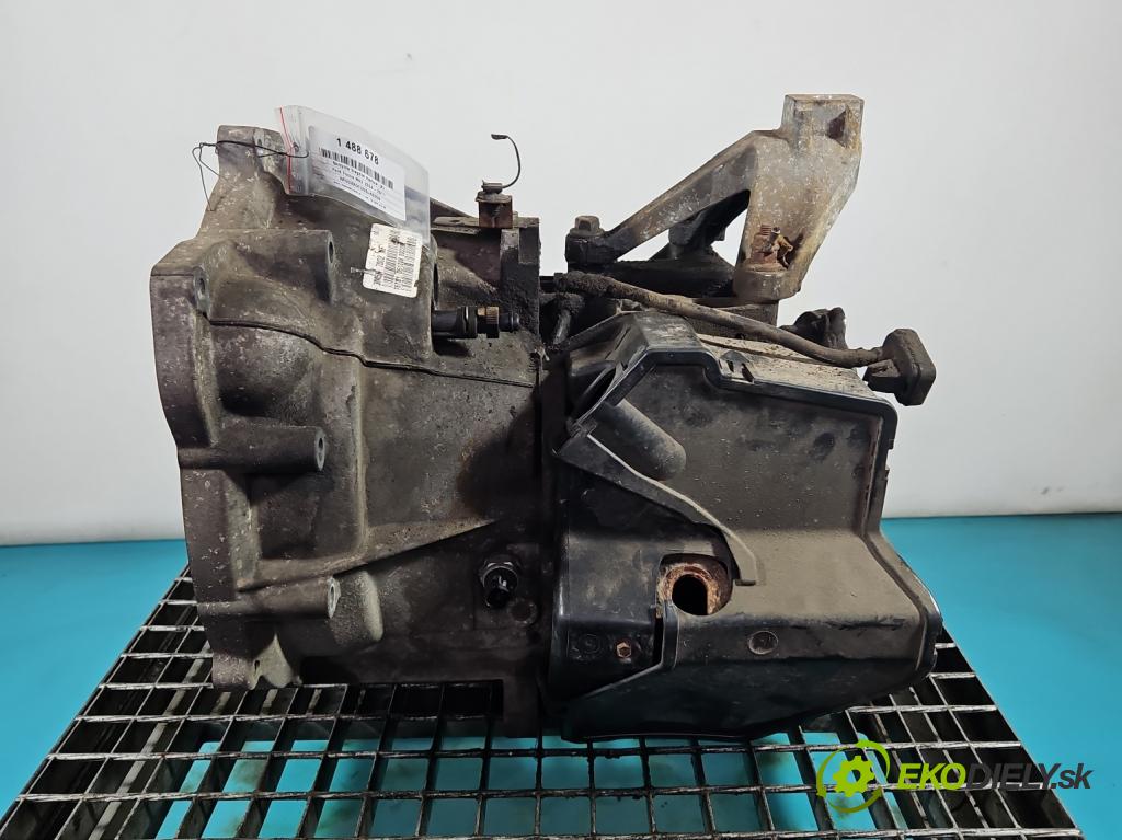 Ford Focus Mk2 2004-2011 1.6 16v 101 hp manual 74 kW 1596 cm3 3- převodovka stupňová manual 3M5R 7002 NF