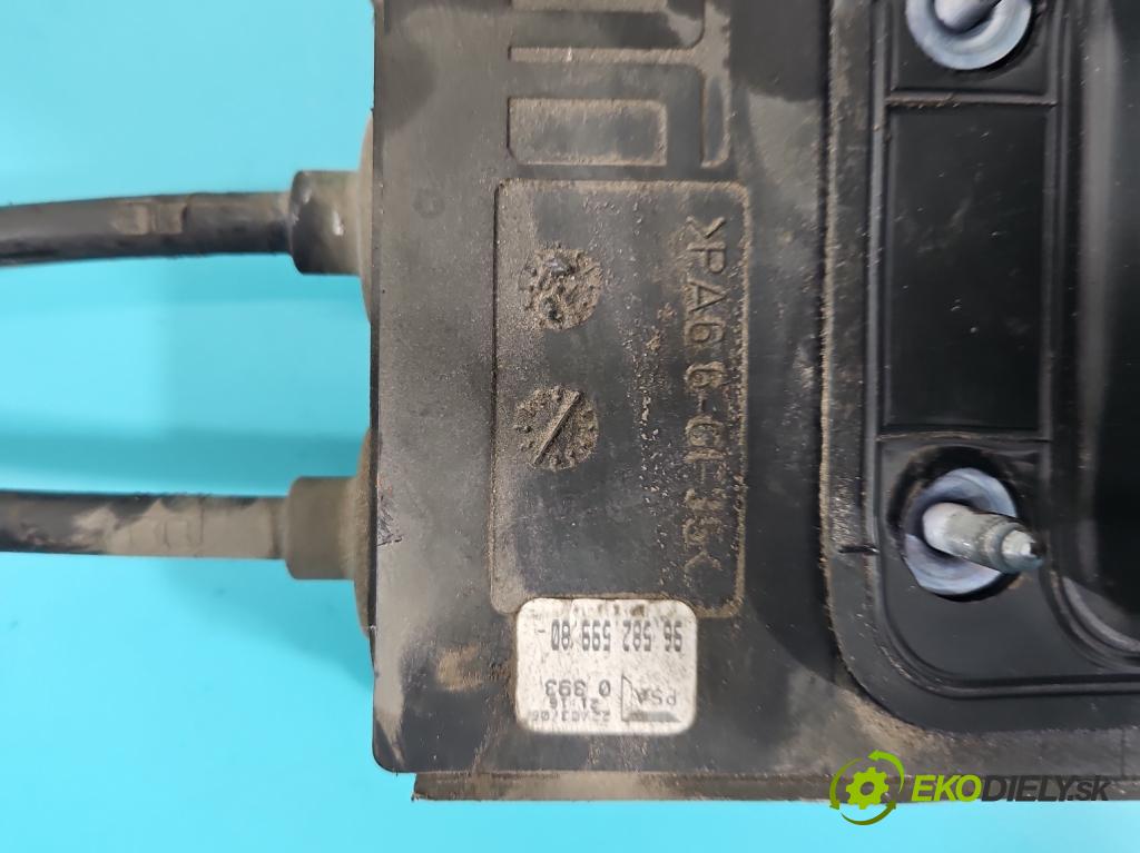 Citroen C5 I 2001-2008 1,8.0 16V 116 HP manual 85 kW 1749 cm3 5- Páka: Změny: stupeň,rýchlosť 9658259980 (Rýchlostná páka (kulisa))