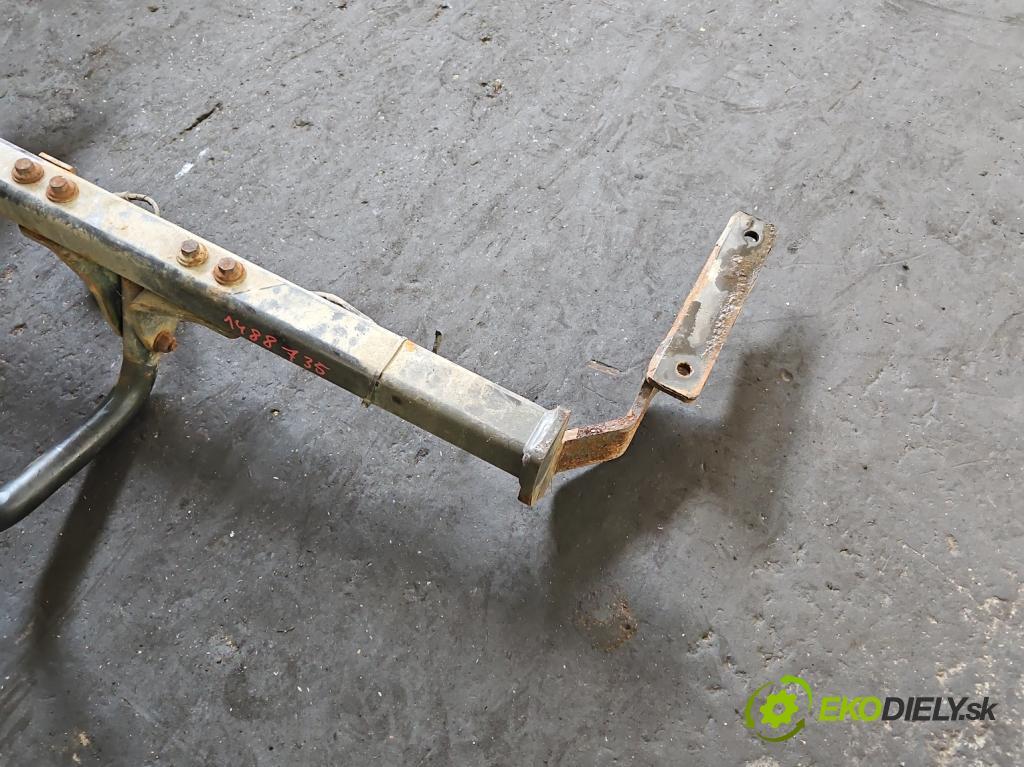 Citroen C5 I 2001-2008 1.8 16V 116 hp manual 85 kW 1749 cm3 5- oko tažné  (Tažné zařízení)