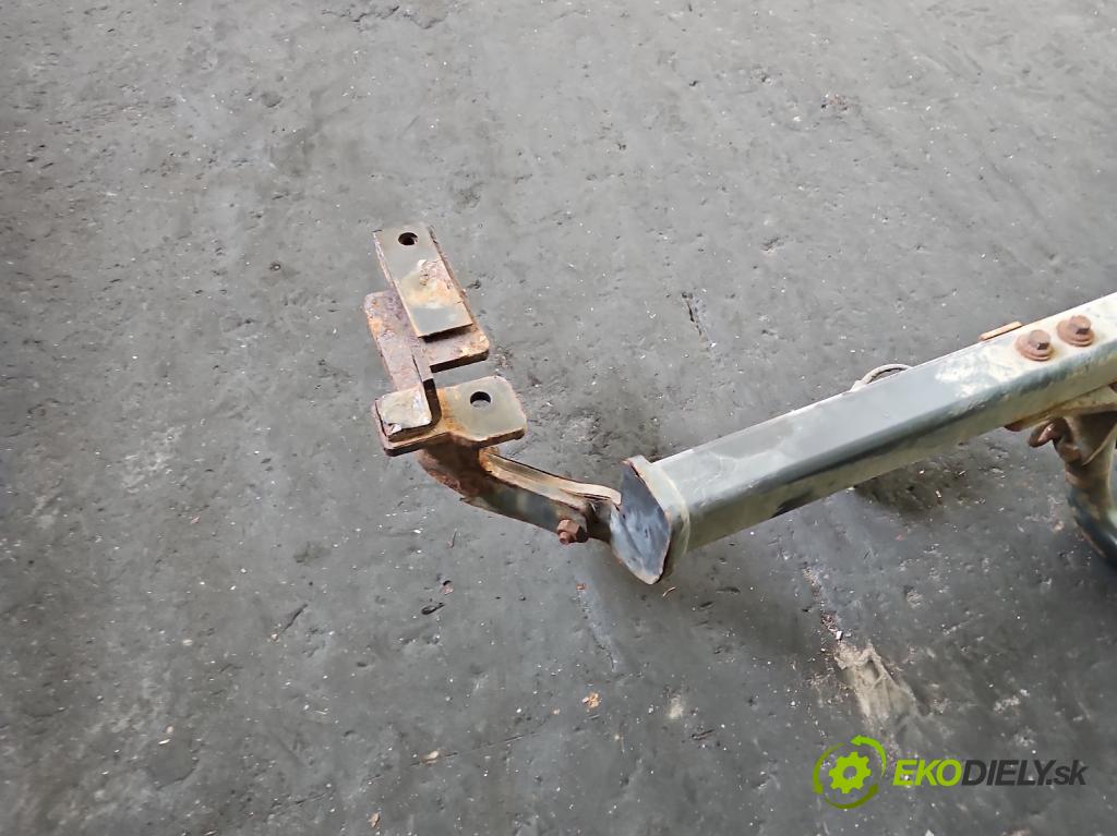 Citroen C5 I 2001-2008 1.8 16V 116 hp manual 85 kW 1749 cm3 5- oko tažné  (Tažné zařízení)