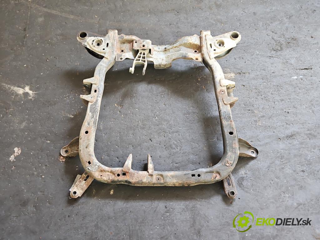 Opel Corsa C 2000-2006 1.4 16V 90 hp automatic 66 kW 1389 cm3 5- výztuha motoru