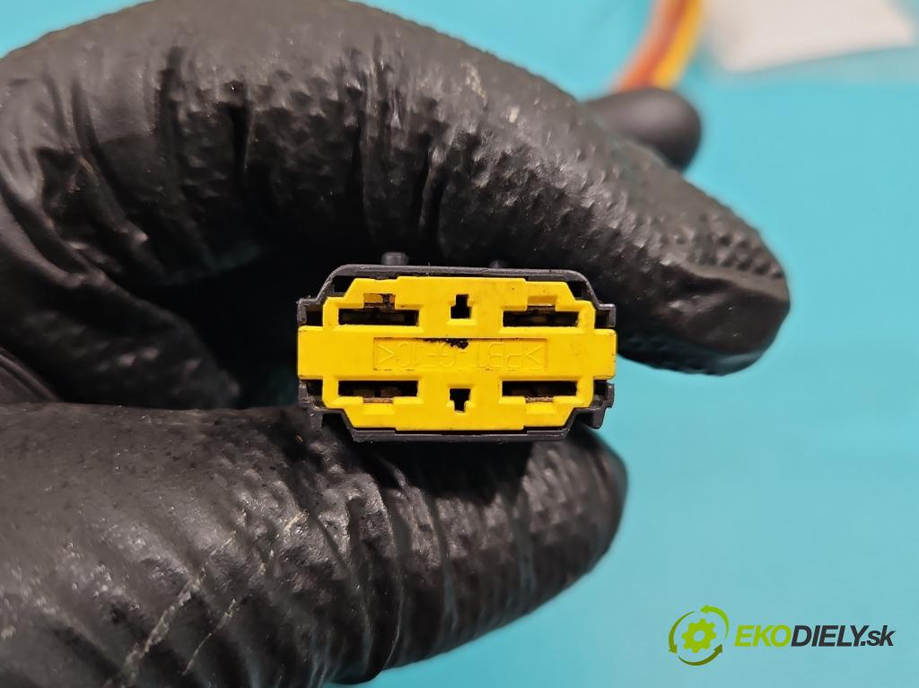 Renault Scenic I 1996-2003 1.6 16V 107 HP manual 79 kW 1598 cm3 5- Spínačka  (Spínacia skrinka)