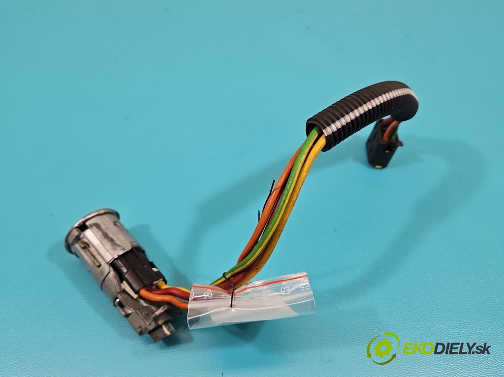 Renault Scenic I 1996-2003 1.6 16V 107 HP manual 79 kW 1598 cm3 5- Spínačka  (Spínacia skrinka)