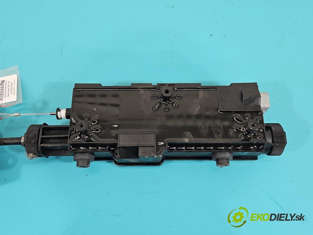 Renault Koleos I 2008-2016 2.5 16V 167 HP manual 123 kW 2488 cm3 5- Brzda manuál: elektrický: 36010-3039R (Ručná brzda)