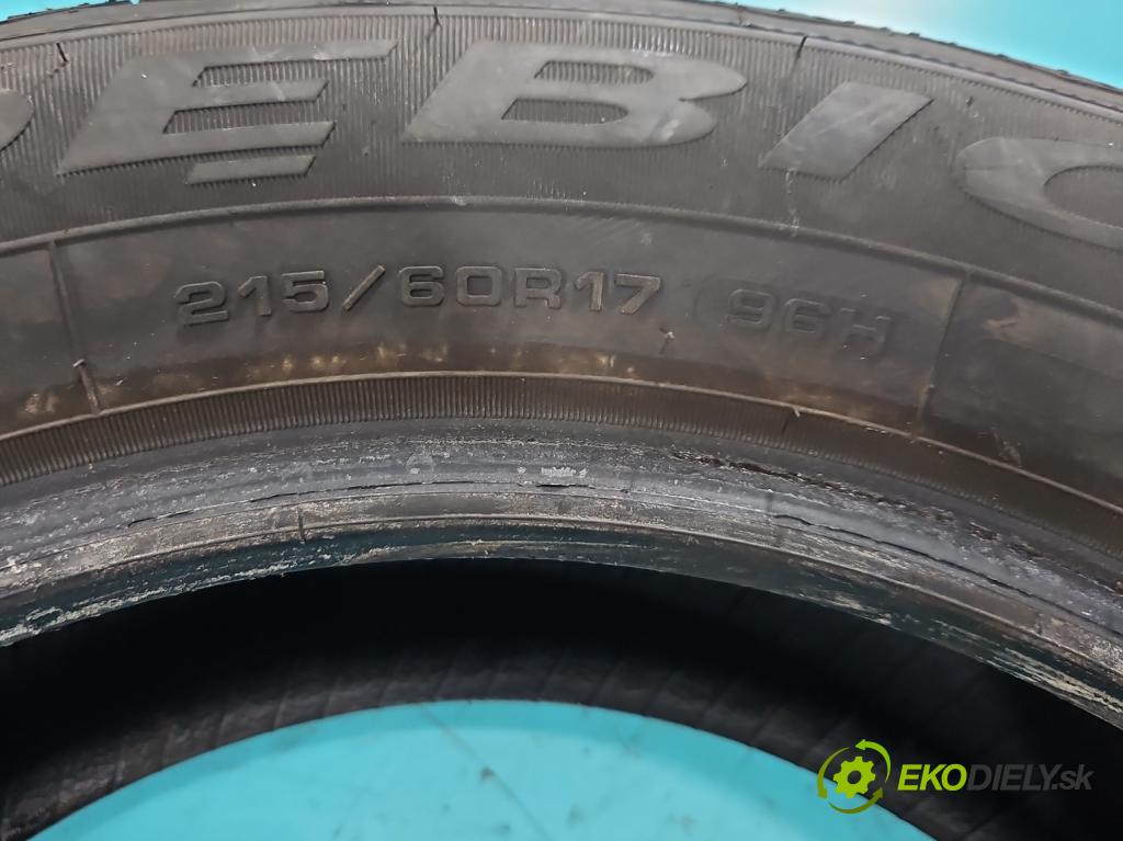 Mitsubishi ASX 2010-2021 1.6 16v 117 hp manual 86 kW 1590 cm3 5- pneumatiky: letní para