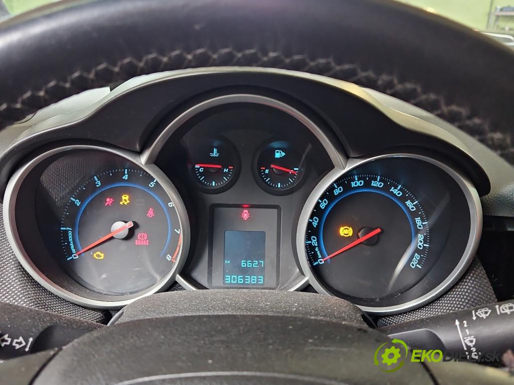 Chevrolet Cruze 1.8 16v 141 HP manual 104 kW 1796 cm3 5- riadiaca jednotka motora 96964295
