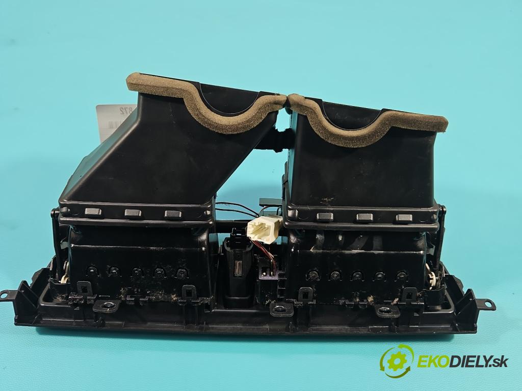 Bmw 5 F10 2010-2017 2.0 T 245KM automatic 180 kW 1997 cm3 4- Mřížka: kúrenia stredová 16828110 (Mriežka kúrenia (fukár))