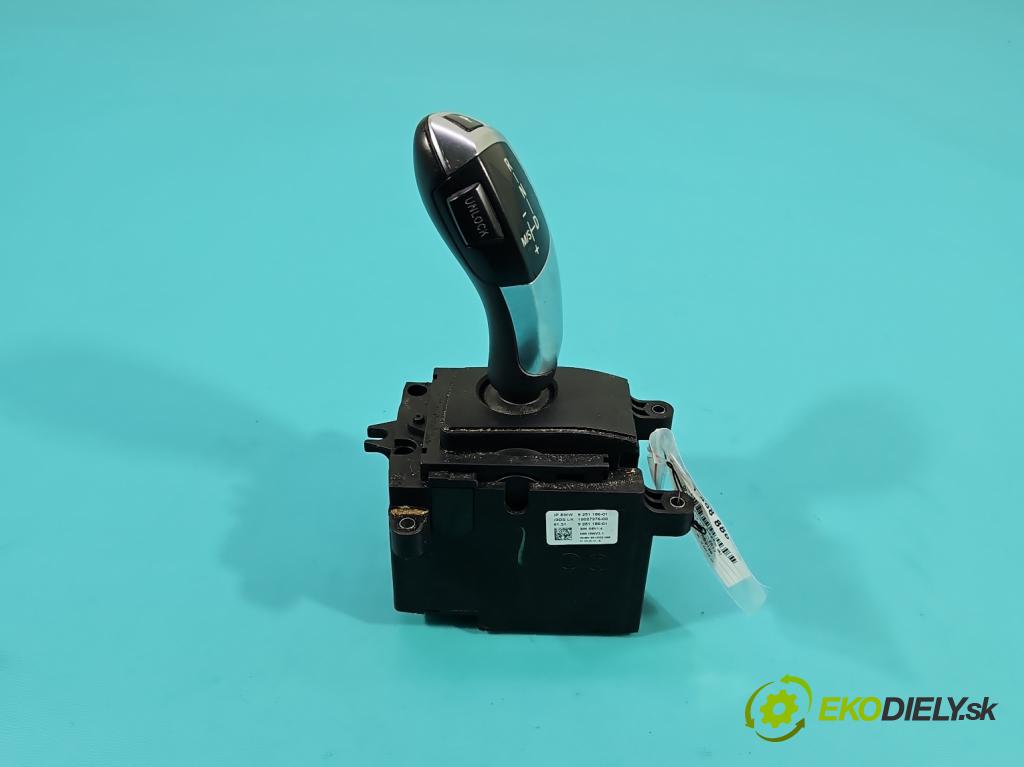 Bmw 5 F10 2010-2017 2.0 T 245KM automatic 180 kW 1997 cm3 4- Páka: Změny: stupeň,rýchlosť 9251186 (Rýchlostná páka (kulisa))