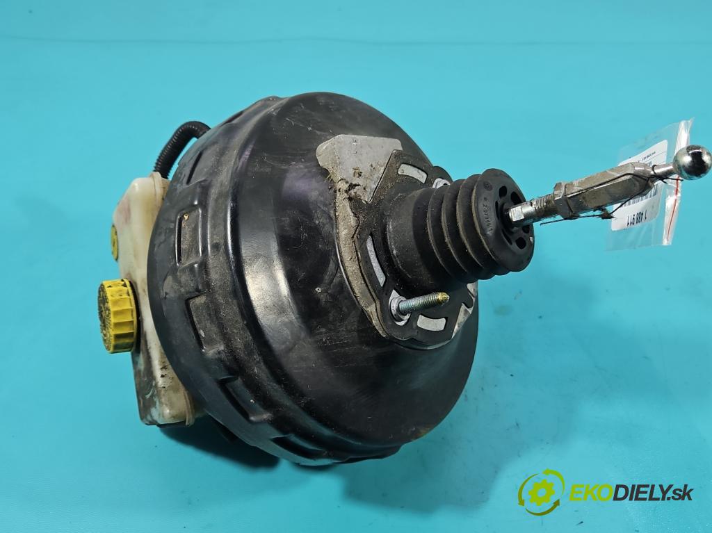 Audi A4 B6 2000-2004 2.0 20v 131 HP manual 96 kW 1984 cm3 4- servo brzdové 8E0612105N