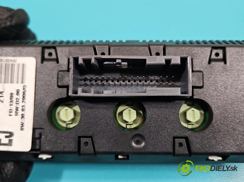 Opel Corsa D 2006-2014 1.2 16v 80 HP manual 59 kW 1229 cm3 5- Zobrazit: 13284430 (Prístrojová doska)