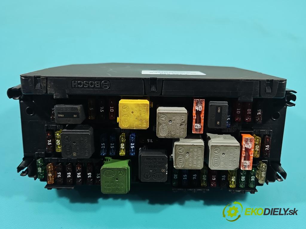 Mercedes E W212 2009-2016 2,2.0 cdi 136hp automatic 100 kW 2143 cm3 5- skříňka pojistková A2129002827 (Pojistková skříňka)